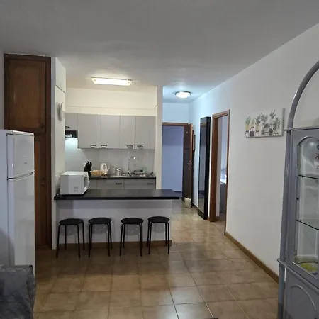 Дом отдыха Cristianos Apartment, 1 Bedroom Wifi Free & Big Terrace *